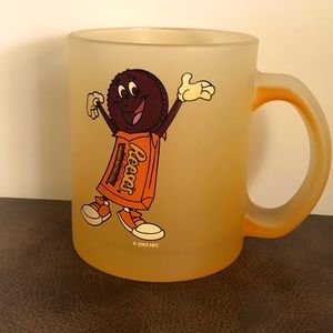 Vintage Reese’s mug.  2003 . Excellent condition.  No chips or scratches